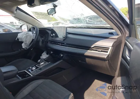 2023 Mitsubishi Outlander Se 2.5 2Wd из США, поврежденный, VIN JA4J3UA86PZ055270